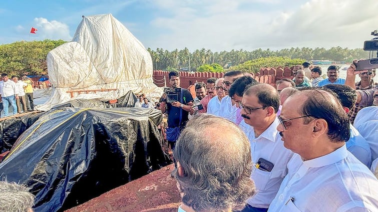 Shivaji Statue Crash Sculptor Jaydeep Apte Arrested From Thane BJP Tells Oppn To Shut Mouth Shivaji Statue Crash: 'Absconding' Sculptor Jaydeep Apte Arrested, BJP Tells Oppn To 'Shut Mouth Now'