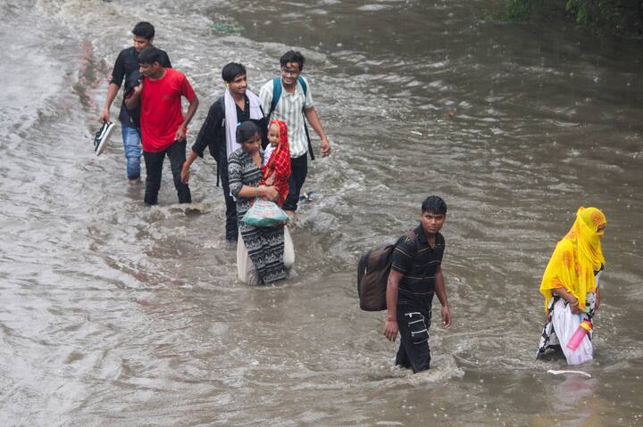 According to the IMD, Narela recorded 34.5 mm of rain while the city's primary weather station Safdarjung recorded 7.2 mm of rain. The Ridge area recorded 11.8 mm, Delhi University area 20 mm and Lodhi Road recorded 4.4 mm of rain.