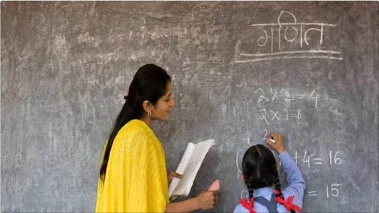 Teachers Day 2024 rajasthan government Teachers Post Vacant rural areas children education disrupted ann राजस्थान में लाखों छात्र बिना 'गुरु' के ले रहे 'ज्ञान', कहीं एक अध्यापक संभाल रहा पूरा स्कूल