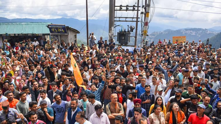 Shimla news Illegal Mosque Sparks Massive Protest By Hindu Groups Congress Assures Action Against Encroachers Shimla: 'Illegal' Mosque Sparks Massive Protest By Hindu Groups, Congress Assures Action Against 'Encroachers'