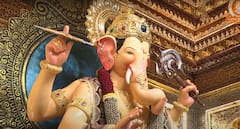Lalbaugcha Raja 2024 First Look:  आला रे आला... लालबागचा राजा आला; पाहा गणपती बाप्पाची पहिली झलक