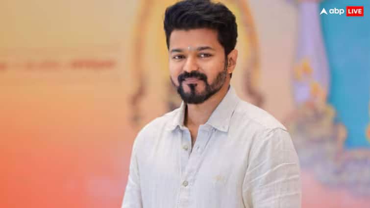 thalapathy vijay net worth 2024 goat actor income car collection brand endorsements read article in Gujarati સલમાન કે અમિતાભ થાલપતિ વિજય સામે કોઈ ટકી શકે નહીં, આટલો ટેક્સ ચૂકવે છે, જાણો તેમની પાસે કેટલી સંપત્તિ અને પ્રસિદ્ધિ છે