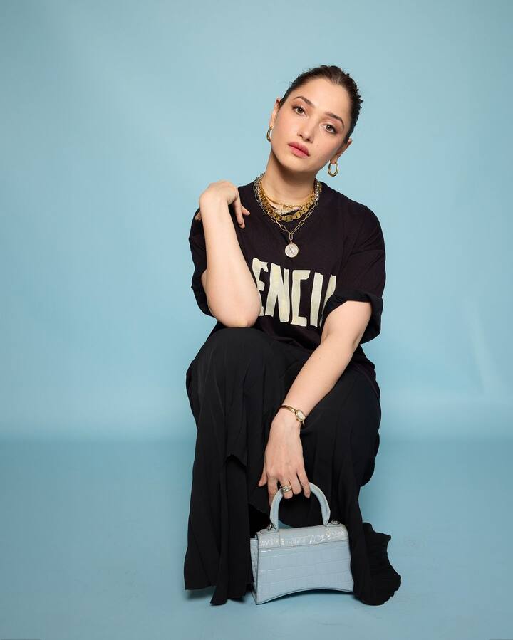 త్వరలో పెళ్లిచేసుకుని ఓ ఇంటిది అయిపోతుందనుకున్న తమన్నా..పెళ్లి కబురు చెబుతుంది అనుకుంటే ఇలా చెప్పిందేంటా అనుకుంటున్నారు ఫ్యాన్స్...