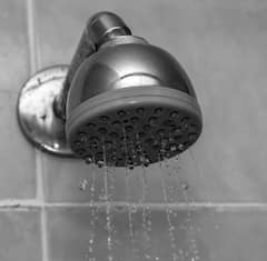 ਬਾਥਰੂਮ ਨੂੰ ਗਿੱਲਾ ਛੱਡਣ ਦਿੰਦਾ ਕਈ ਬਿਮਾਰੀਆਂ ਨੂੰ ਸੱਦਾ, ਵਰਤੋਂ ਇਹ ਸਾਵਧਾਨੀਆਂ