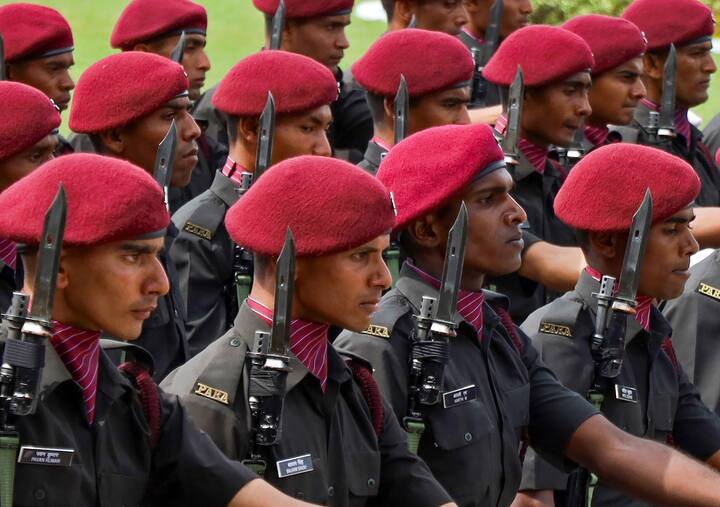 सूत्रों के मुताबिक, भर्ती से जुड़ी योजना के विरोध के कारण केंद्र सरकार अब 25% के आंकड़े को बढ़ाकर 50% करने का मन बना रही है. अगर ऐसा हो गया तब तो ज्यादा अग्निवीर सेवा में परमानेंट हो पाएंगे.