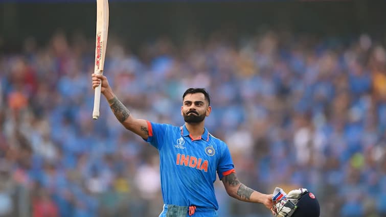 Curtly Ambrose Dream To Bowling Virat Kohli Here Know Latest Sports News Virat Kohli: अपने जमाने में बड़े-बड़े बल्लेबाजों को छकाया, अब विराट कोहली को गेंदबाजी करना है सपना