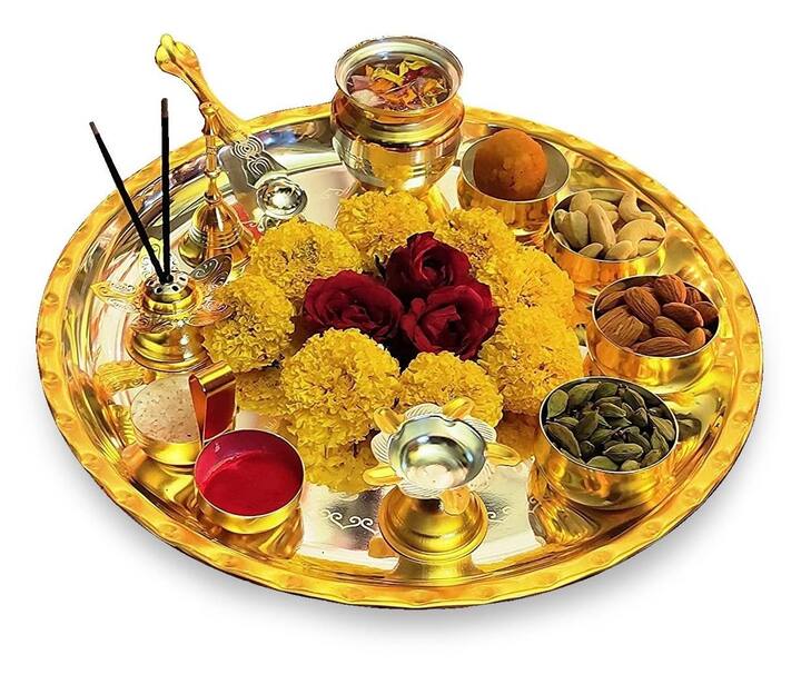 हरतालिका व्रताच्या दिवशी पारण वेगवेगळ्या ठिकाणी वेगवेगळ्या प्रकारे केलं जातं.