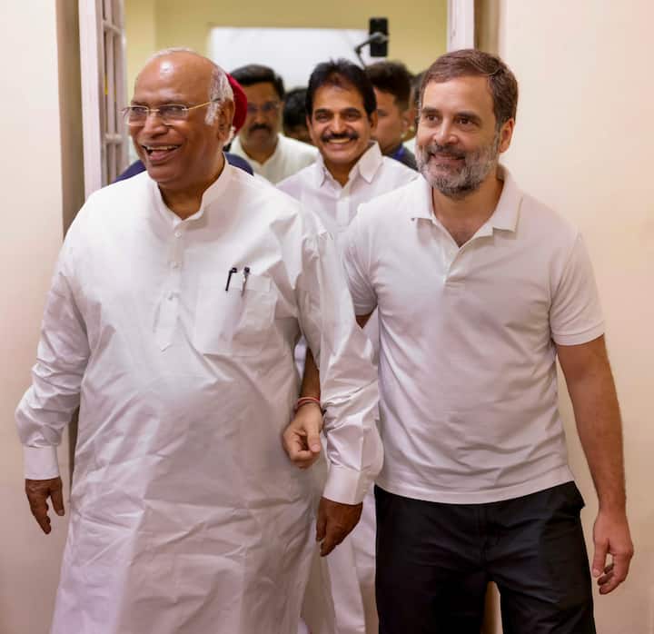 वहीं, पहली लिस्ट के बाद हरियाणा बीजेपी में बगावत हुई. रणजीत चौटाला समेत 20 से अधिक नेताओं ने इस्तीफा दिया.