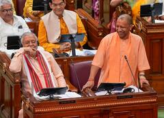 UP उप-चुनाव में रारः योगी आदित्यनाथ की ललकार के आगे अखिलेश यादव लहरा रहे तलवार! जानें, कौन ज्यादा धारदार