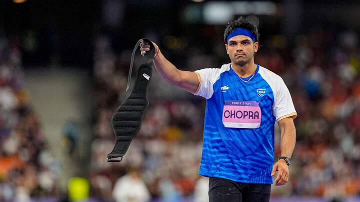 भारत के स्टार एथलीट नीरज चौपड़ा ने डायमंड लीग 2024 के फाइनल्स के लिए क्वालीफाई कर लिया है. वे सितंबर में बेल्जियम की राजधानी ब्रुसेल्स में जलवा दिखाएंगे. लेकिन पाकिस्तान के अरशद नदीम इस टूर्नामेंट के लिए क्वालीफाई नहीं कर पाए हैं.