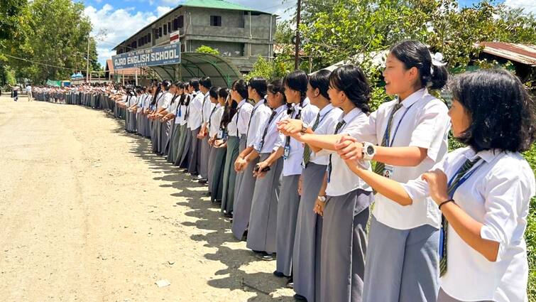 Drone attack in manipur N Biren Singh govt closed on September 7 all schools in state Kuki meitei मणिपुर में शनिवार को बंद रहेंगे सभी स्कूल, राज्य में हुए रॉकेट हमलों के बाद सरकार ने लिया फैसला