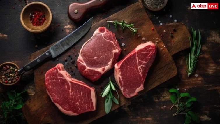 those who eat red meat daily expert explains how It may affect your health रोज रेड मीट खाने वाले हो जाएं सावधान, खुद की मौत को दावत दे सकते हैं आप- WHO ने दी ये बड़ी चेतावनी