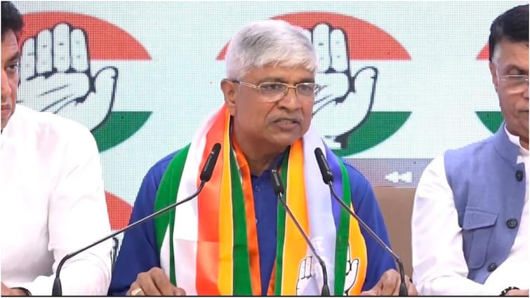 AAP leader and ex-minister Rajendra Pal Gautam Sitting MLA joins Congress in Delhi ahead of Haryana polls Major Blow To AAP In Delhi: Ex-Minister Rajendra Pal Gautam Joins Congress