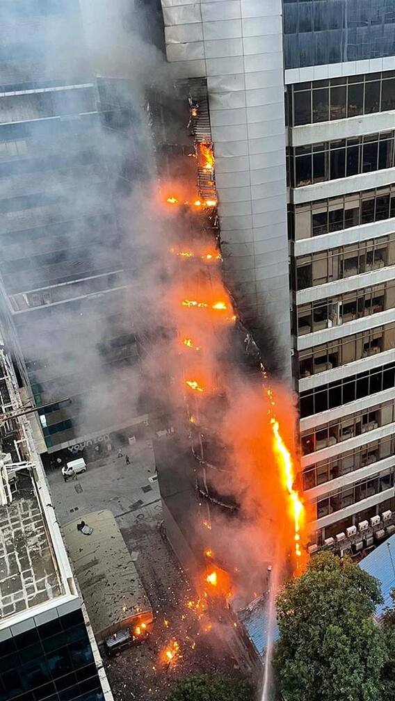 मुंबईतील टाईम्स टॉवरला भीषण आग!