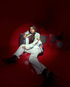 Meera Jasmine Photos : ஸ்டைலிஷாக மாறிய சண்டக்கோழி மீரா ஜாஸ்மின்!