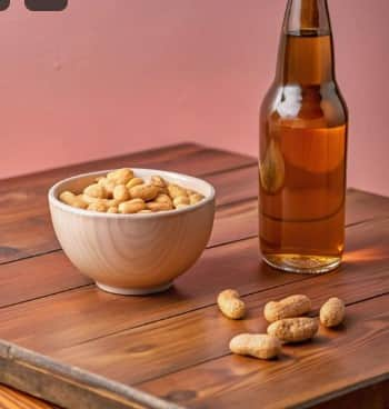 Experts say that peanuts have a very high amount of cholesterol. Along with this, alcohol also increases the level of cholesterol in the body. Peanuts also have a high fat content and this causes weight gain. It is difficult to digest and it also slows down the absorption of nutrients in the body.