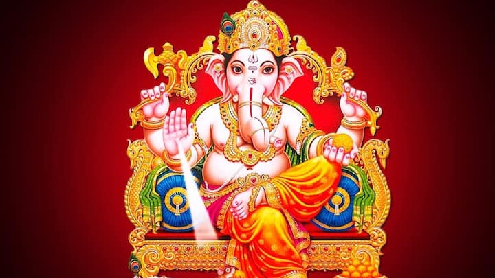 Vinayagar Chaturthi : இந்தாண்டின் விநாயகர் சதுர்த்தி அன்று, ஆனைமுக அழகனுக்கு இந்த 21 வகையான பழம், இலை, பூ வகைகளை படையல் போட்டு வணங்குங்க.. வரும் ஆண்டு சிறப்பாக அமையும்.