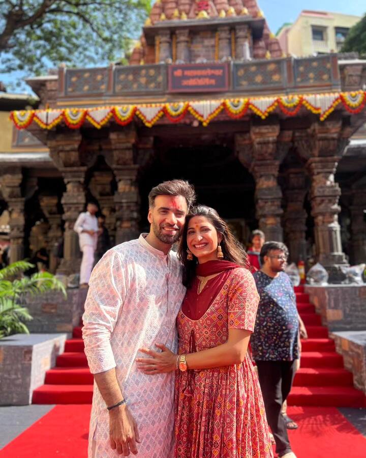 Avinash Tiwary also took to Instagram and shared pictures of visiting temple. (Image: Instagram/@avinashtiwary15)