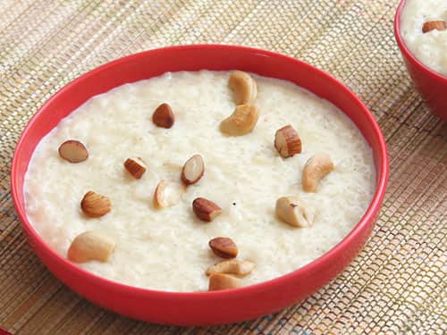 ਚੌਲਾਂ ਦੀ ਖੀਰ — ਚੌਲਾਂ ਨੂੰ ਦੇਵਤਿਆਂ ਦਾ ਭੋਜਨ ਕਿਹਾ ਜਾਂਦਾ ਹੈ। ਗਣੇਸ਼ ਚਤੁਰਥੀ ਜਾਂ ਗਣੇਸ਼ ਉਤਸਵ ਦੇ ਦੌਰਾਨ, ਚੌਲਾਂ ਦੀ ਖੀਰ ਬਣਾਓ, ਇਸ ਵਿੱਚ ਕੇਸਰ ਅਤੇ ਸੁੱਕੇ ਮੇਵੇ ਪਾਓ ਅਤੇ ਇਸਨੂੰ ਬੱਪਾ ਨੂੰ ਚੜ੍ਹਾਓ। ਕਿਹਾ ਜਾਂਦਾ ਹੈ ਕਿ ਇਸ ਕਾਰਨ ਬੱਪਾ ਪਰਿਵਾਰ 'ਤੇ ਕਦੇ ਕੋਈ ਮੁਸੀਬਤ ਨਹੀਂ ਆਉਣ ਦਿੰਦੇ।