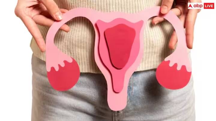 તમે લીંબુના રસમાં ગુલાબજળ મિક્સ કરીને પ્રાઈવેટ પાર્ટની કાળાશ દૂર કરી શકો છો. ગુલાબજળ પ્રાઈવેટ પાર્ટ્સને ફ્રેશ રાખે છે.