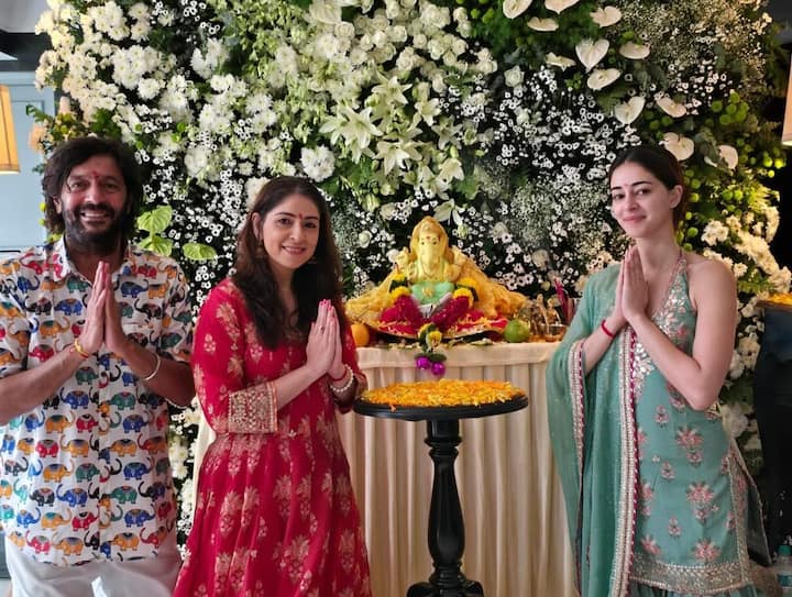 The Call Me Bae actress, along with her parents, Chunky Panday and Bhavana Pandey, was seen joyfully welcoming Ganpati Bappa into their home. (Image: Instagram: @ananyapanday)