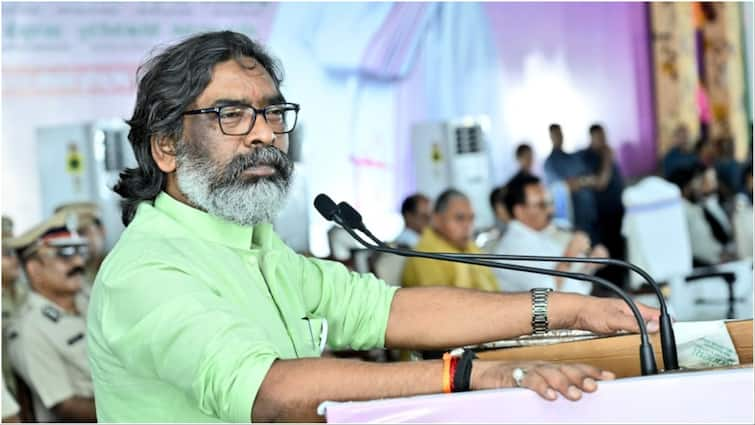 Jharkhand CM Hemant Soren government Will give 5 lakh rupees medical insurance double pension 5 thousand stipend to Lawyers Jharkhand: झारखंड में हेमंत सोरेन सरकार का वकीलों को बड़ा तोहफा, 5 लाख के मेडिकल बीमा सहित मिलेंगे ये लाभ