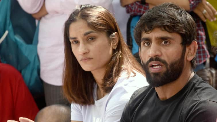 Vinesh Phogat Congrats Bajrang Punia made Congress Kisan working President Haryana Election 2024 'मुझे पूरा विश्वास है...', कांग्रेस ने बजरंग पूनिया को सौंपी बड़ी जिम्मेदारी तो बोलीं विनेश फोगाट