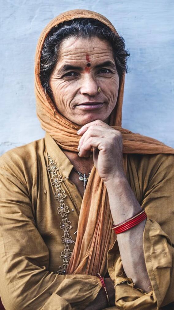 महिलाओं के लिए बेस्ट हैं ये पांच योजनाएं