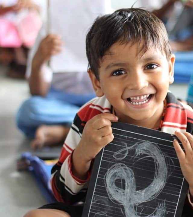 कोर्ट ने कहा कि जहां तक ​​बच्चे की कस्टडी के संबंध में फैसले का सवाल है, उसमें एकमात्र सबसे बड़ा मुद्दा बच्ची का कल्याण है और पक्षकारों के अधिकारों को बच्चे के कल्याण पर हावी नहीं होने दिया जा सकता.