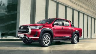 ਸਟਾਕ ਨੂੰ ਕਲੀਅਰ ਕਰਨ ਲਈ Toyota ਨੇ ਦਿੱਤੀ 5 ਲੱਖ ਰੁਪਏ ਦੀ ਛੋਟ, ਦੇਖੋ ਪੂਰੀ List