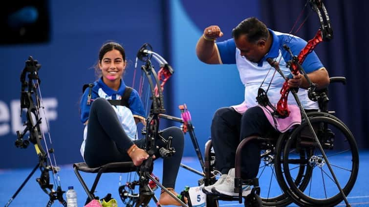 Comparison Between India And Pakistan Performance At Paris Paralympics 2024 Latest Sports News Paralympics 2024: भारतीय एथलीट कर रहे मेडल की बरसात, लेकिन पाकिस्तान के हाल क्या हैं?