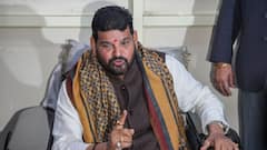 कांग्रेस ने विनेश पर चला दांव तो बृजभूषण ने की लंबे आरोपों की बौछार, राहुल को भी किया आगाह