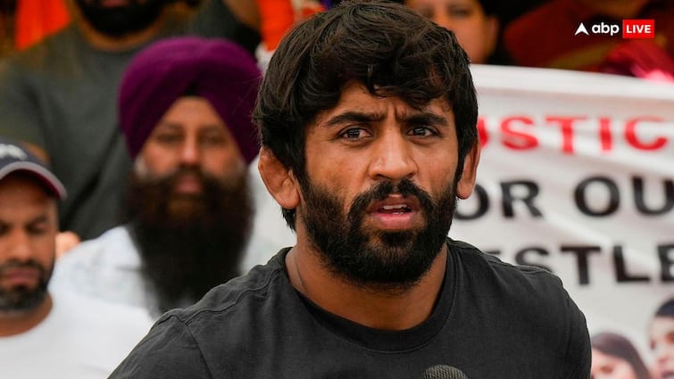 Bajrang Punia on exposes mentality of ex bjp mp Brij Bhushan Sharan Singh towards country of vinesh phogat PM मोदी से उम्मीद हार चुके बजरंग पूनिया का बृजभूषण सिंह को कड़ा जवाब- जो विनेश फोगाट के...