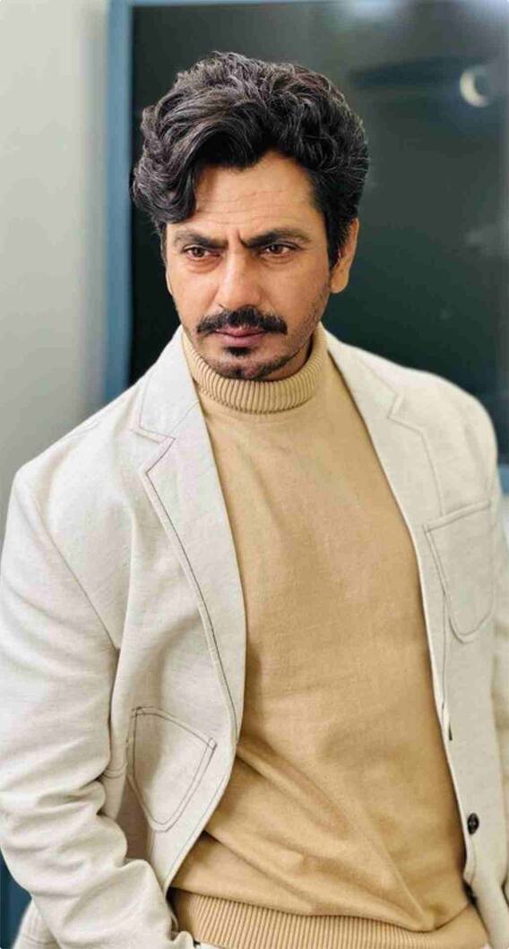 स्टारडम पाने से पहले कोई बेचता था फल तो कोई था वॉचमैन