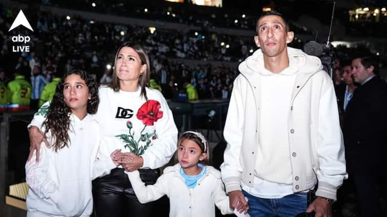 Angel Di Maria and family members cried as Lionel Messi sends heartfelt message Argentina Football Team news Angel Di Maria: মেসি এমন কী বললেন যে কেঁদে ভাসালেন দি মারিয়ার স্ত্রী-মেয়েরা? ভিডিও ভাইরাল