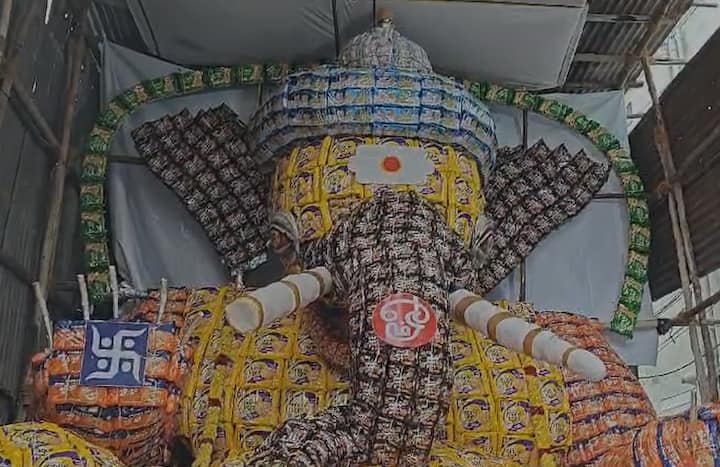 பிஸ்கேட்டால் உருவாக்கப்பட்ட விநாயகர்