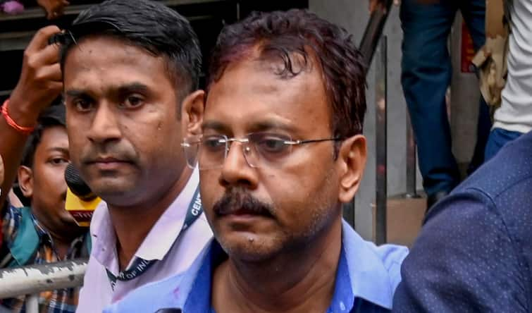 Kolkata news West Bengal Medical Council issues show cause notice to ex-RG Kar hospital principal Sandip Ghosh Ex-RG Kar Hospital Principal Sandip Ghosh Faces Show Cause Notice From West Bengal Medical Council