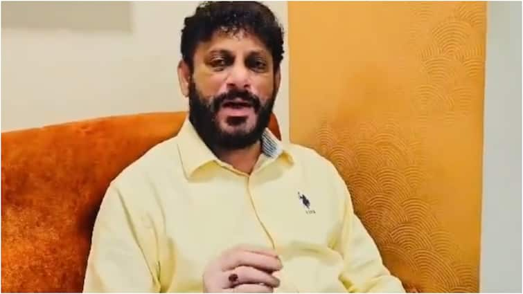 VIDEO: AIMIM's Waris Pathan Breaks Down At Press Meet, Says 'My Fault Is...'