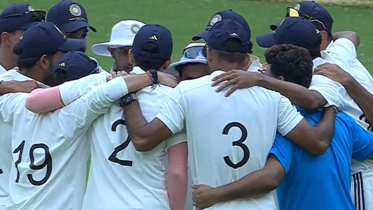 Rishabh Pant Oppotise Team Huddle Shubman Gill Duleep Trophy 2024 India A vs India B Video Rishabh Pant Joins Opposition's Team Huddle On 4th Day Of India A vs India B Duleep Trophy Match — WATCH