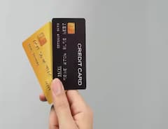 सणासुदीच्या काळात क्रेडिट कार्डने शॉपिंग करताय? 'या' चुका टाळा, अन्यथा वाढतील अडचणी!