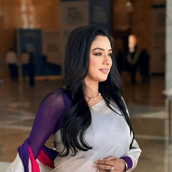 एक्ट्रेस ने बताया था कि उस दौर में वो उस नाटक के लिए वर्ली से पृथ्वी थियेटर जुहू तक पैदल जाती थी. ताकि उनके पैसे बच सके. वहां जाकर फिर उन्हें नाटक के लिए 50 रुपए और कभी-कभी एक समोसा भी मिलता था.