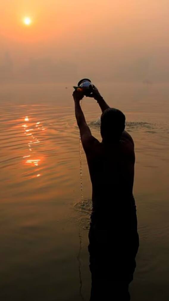 पाण्याशी संबंधित 'हे' उपाय केल्याने होईल धनसंपत्तीत वाढ!