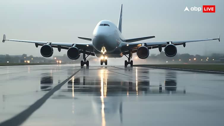 This is the world's smallest airport here people sit under the trees and wait for their flights ये है दुनिया का सबसे छोटा एयरपोर्ट, यहां पेड़ों के नीचे बैठकर लोग करते हैं अपनी फ्लाइट का इंतजार