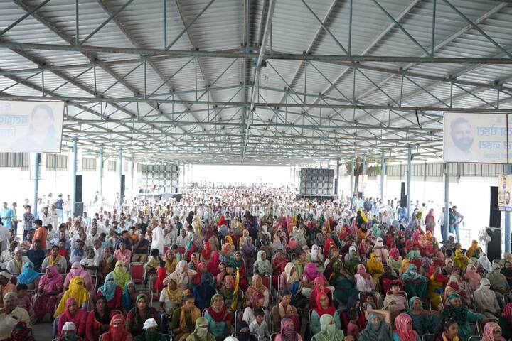 केंद्र की बीजेपी सरकार को निशाने पर लेते हुए कहा कि वे लोग केवल सत्ता में बने रहना चाहते हैं. बीजेपी केवल पार्टियां तोड़ना जानती है. विपक्ष के नेताओं को जेल में डालना जानती है. उनको समाज के काम करने में कोई दिलचस्पी नहीं है. मोदी ने अरविंद केजरीवाल को नहीं हरियाणा के बेटे को जेल में डाल कर हरियाणा के लोगों को ललकारा है. मैं, हरियाणा की बहू आपसे पूछती हूं कि क्या हरियाणा की जनता अपने बेटे का अपमान चुपचाप सहन करेगी?