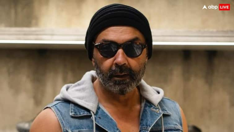 Bobby Deol on his alcoholism addiction phase said It is like you are drowning जब खुद को 'टॉर्चर' कर रहे थे Bobby Deol, शराब की लत से ऐसी हो गई थी हालत, एक्टर ने याद किए दिन