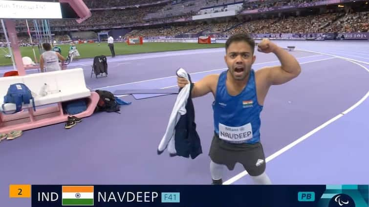 7th Gold Medal For India In Paris As Navdeep Singh's Silver Gets Upgraded Due To THIS Reason Paris Paralympic 2024: ஹமாஸ் கொடியால் இந்தியாவுக்கு கிடைத்த 7வது தங்கம் - பதக்க வேட்டையில் வீரர்கள்,  பாராலிம்பிக் நிலவரம் என்ன?