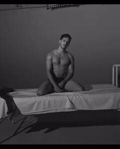 Pics Viral: ਮਸ਼ਹੂਰ ਅਦਾਕਾਰ ਨੇ ਅਸ਼ਲੀਲਤਾ ਦੀਆਂ ਹੱਦਾਂ ਕੀਤੀਆਂ ਪਾਰ, ਸ਼ਰੇਆਮ ਪੈਂਟ ਲਾਹ...