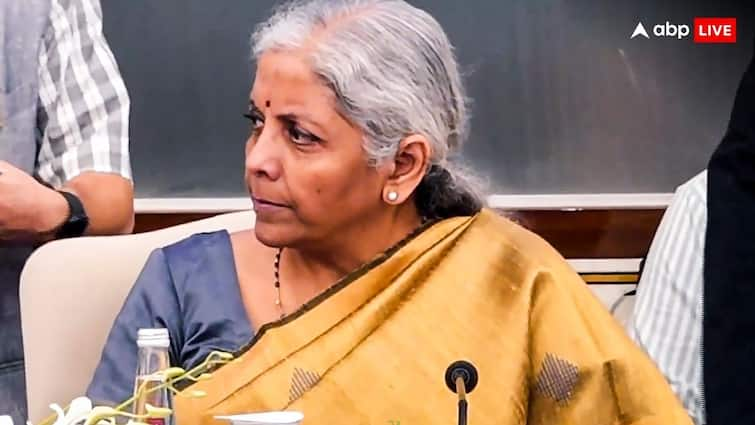 GST Council reduced GST on cancer medicines Nirmala Sitharaman announced it in budget GST Council: कैंसर दवाओं पर घटा जीएसटी, वित्त मंत्री निर्मला सीतारमण ने बजट में किया था ऐलान