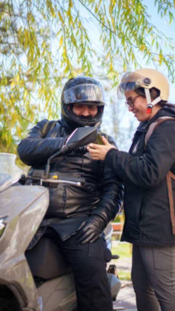 भारत में कहां नहीं है बाइक पर दो हेलमेट वाला रूल