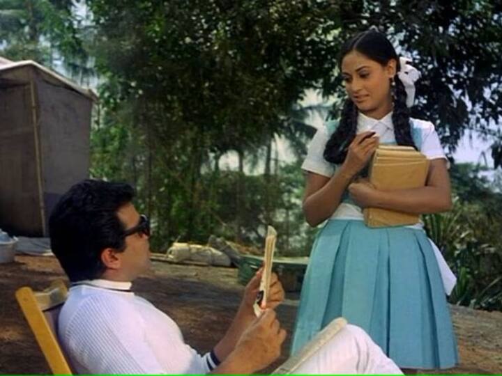 जया बच्चन फिल्म ‘शोले’ में भी बसंती का रोल निभाना चाहती थी. क्योंकि वो धर्मेंद को बहुत पसंद करती थी. इसका खुलासा भी उन्होंने खुद ही किया था.